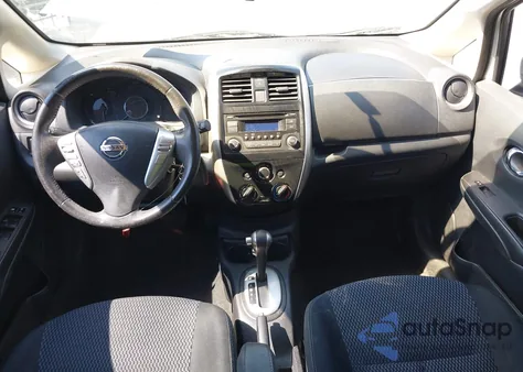 2015 Nissan Versa Note S (Sr)/S Plus/Sl/Sr/Sv z USA, uszkodzony, nr VIN 3N1CE2CP5FL422511